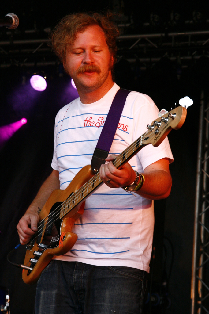 Bill from Allo Darlin in a Smittens Tee on Stage at Indietracks
